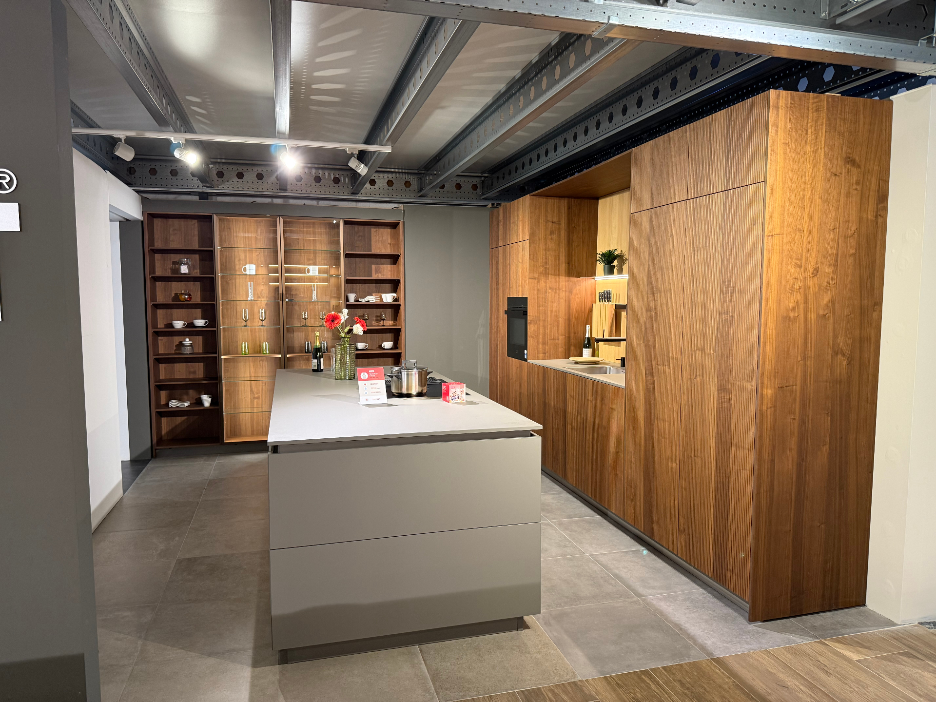 Leicht Bondi keuken sfeerbeeld 2 - Keuken-Centrum Utrecht